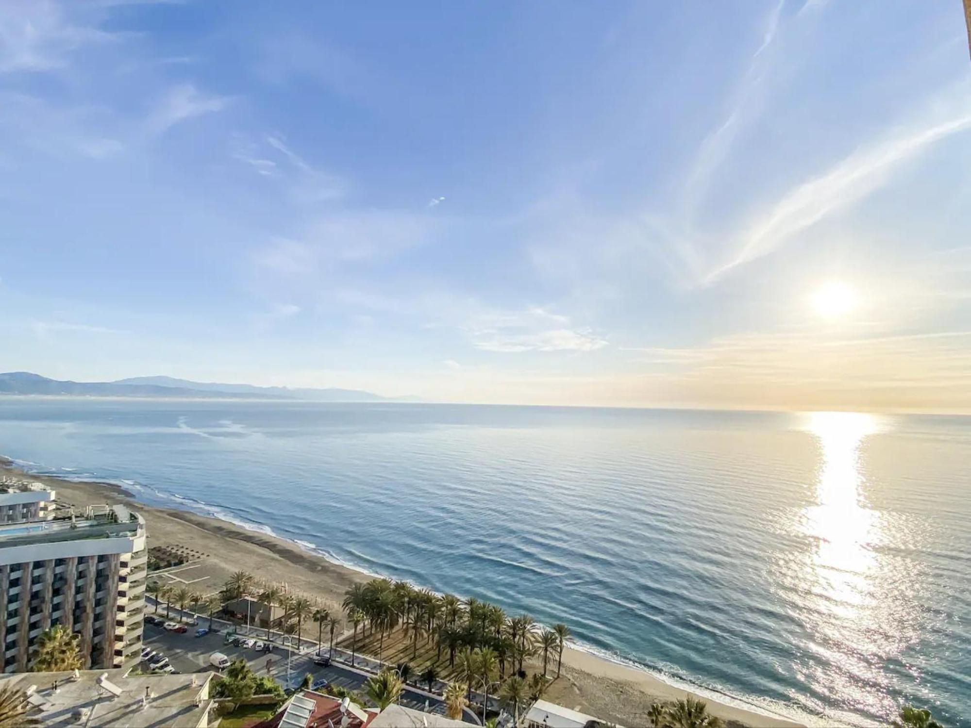 Apartamento Moderno Con Vistas Panoramicas Torremolinos Exterior photo